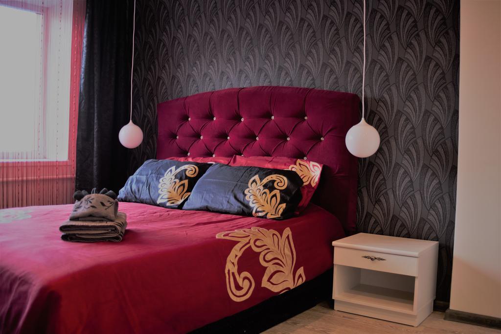 Siauliai Apartments - Ezero Luaran gambar