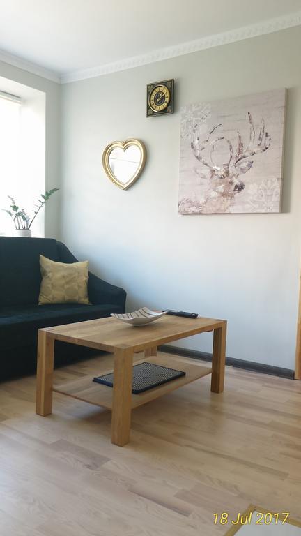 Siauliai Apartments - Ezero Luaran gambar